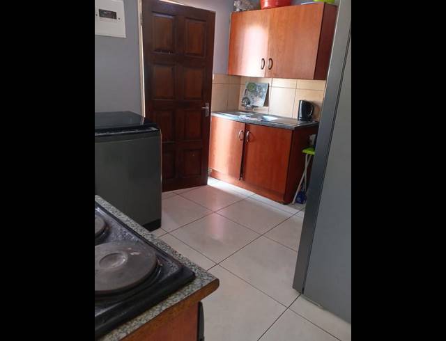 3 BEDROOM HOUSE FOR SALE IN DAWN PARK